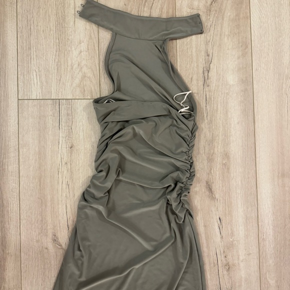 Aritzia Halter Dress - Picture 7 of 7